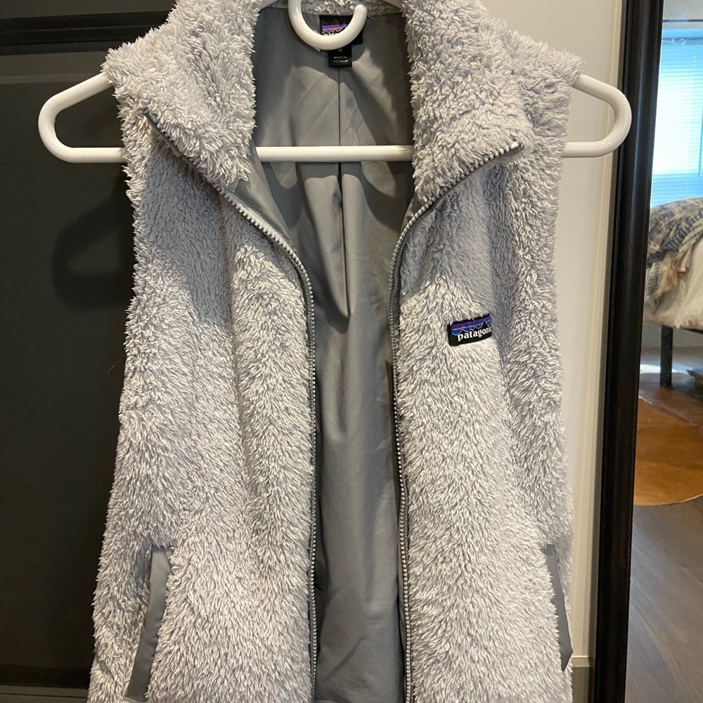 Patagonia women’s M furry vest